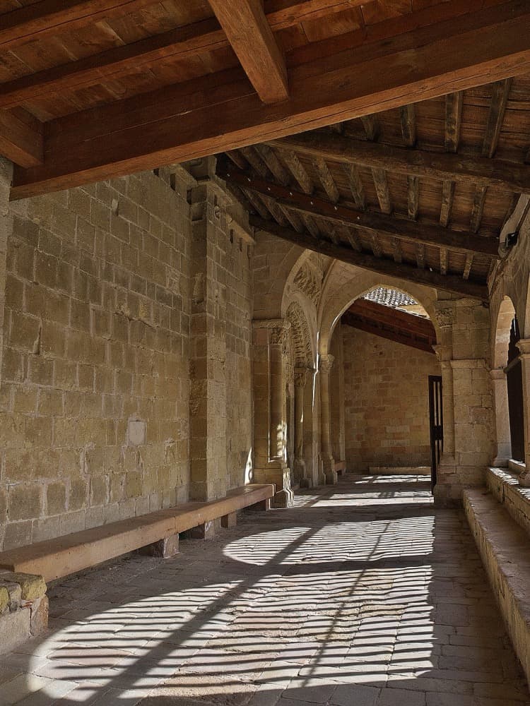 Santuario románico de la Virgen de la Peña en Sepúlveda, Segovia